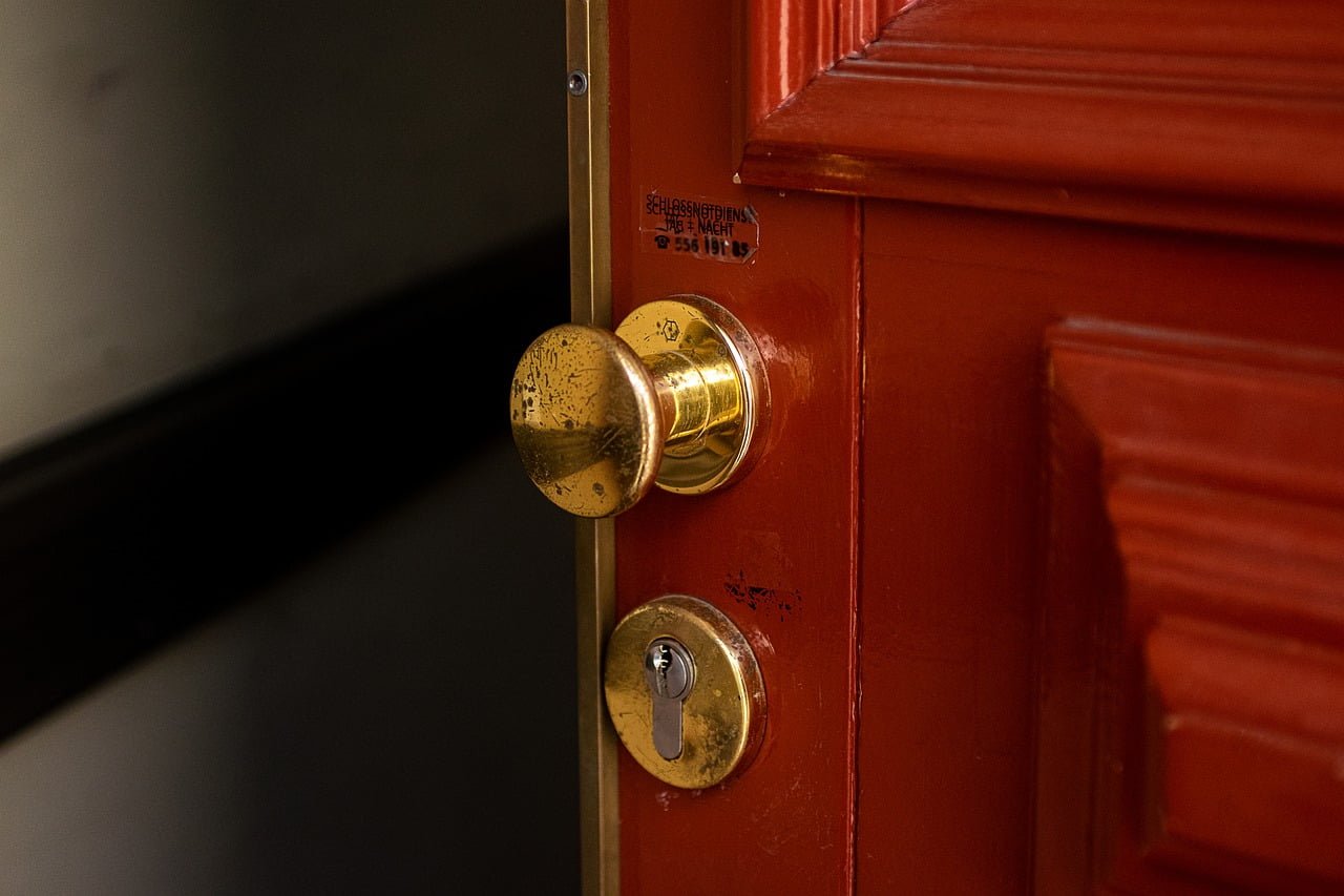 porte coincee serrurier annemasse
